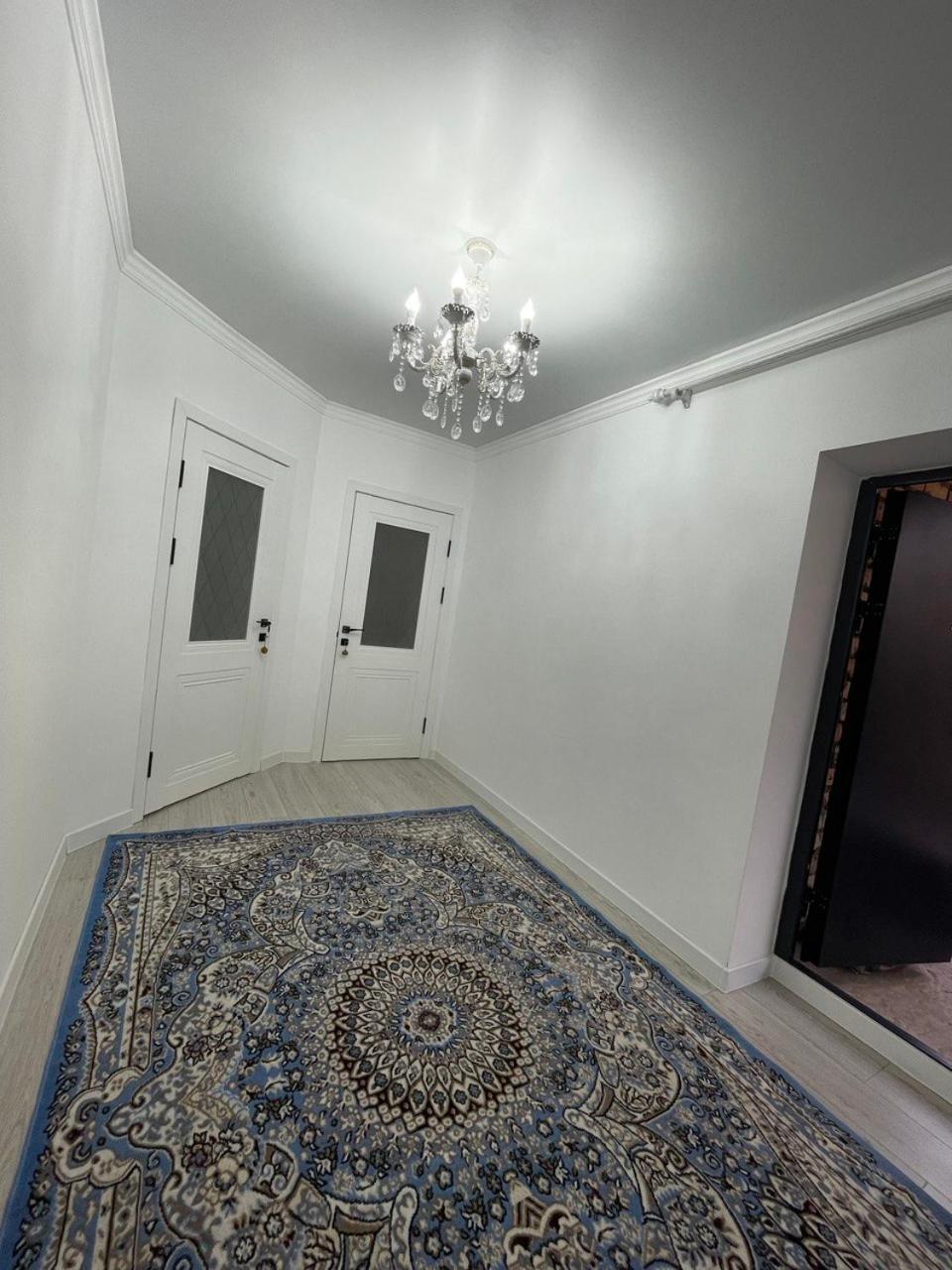 Center Guesthouse Kochkor Екстериор снимка